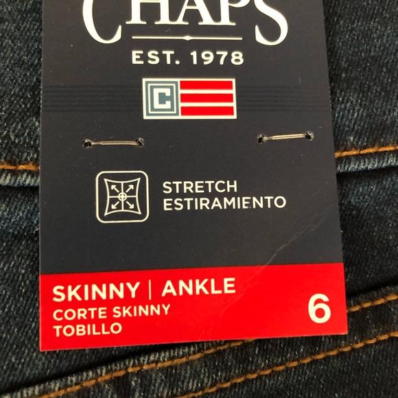 CHAPS Womens Cropped Jeans Size 6 Distressed Med Wash New - Picture 5 of 8